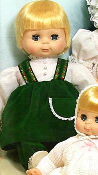 Vogue Dolls - Hug-A-Bye Baby - Green Jumper - кукла